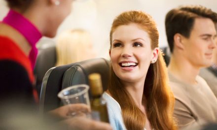Consumer Guide: Qantas – when do you get a free adult beverage on domestic flights?