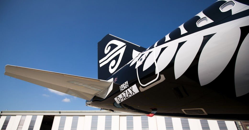 Air New Zealand:  a threat to those not self-distancing on board