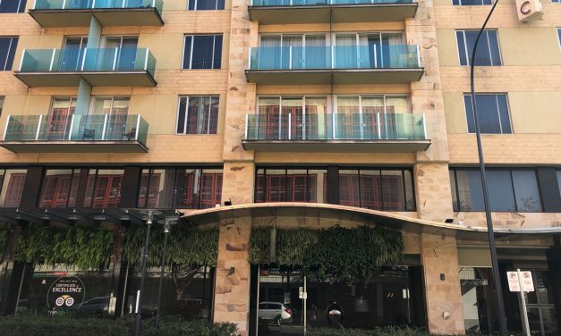 HOTEL REVIEW: First Impressions — Majestic Roof Garden Hotel, Adelaide, South Australia