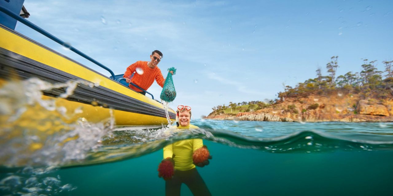 Tourism Australia: Tourist advert is black and white, but mainly white