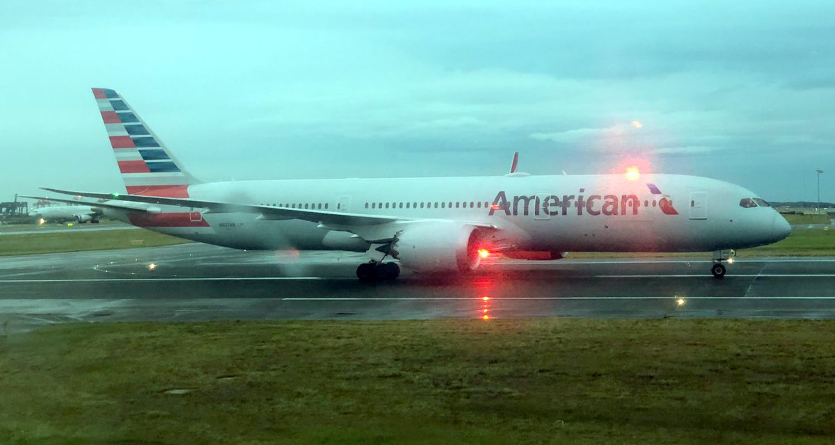 American Airlines: Suspends Australia flights