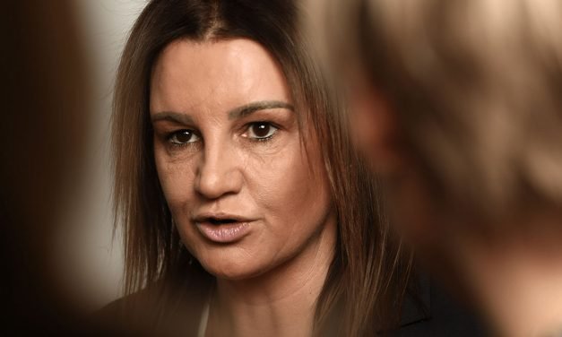 Qantas: Australian Politician Jacquie Lambie banned after incident at Chariman’s Lounge [UPDATED]