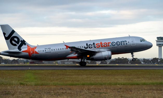 JETSTAR: Passenger tasered for refusing to return to assigned seat