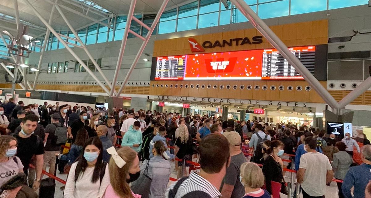 QANTAS: If you can’t meet the luggage transfer deadline – change the deadline!
