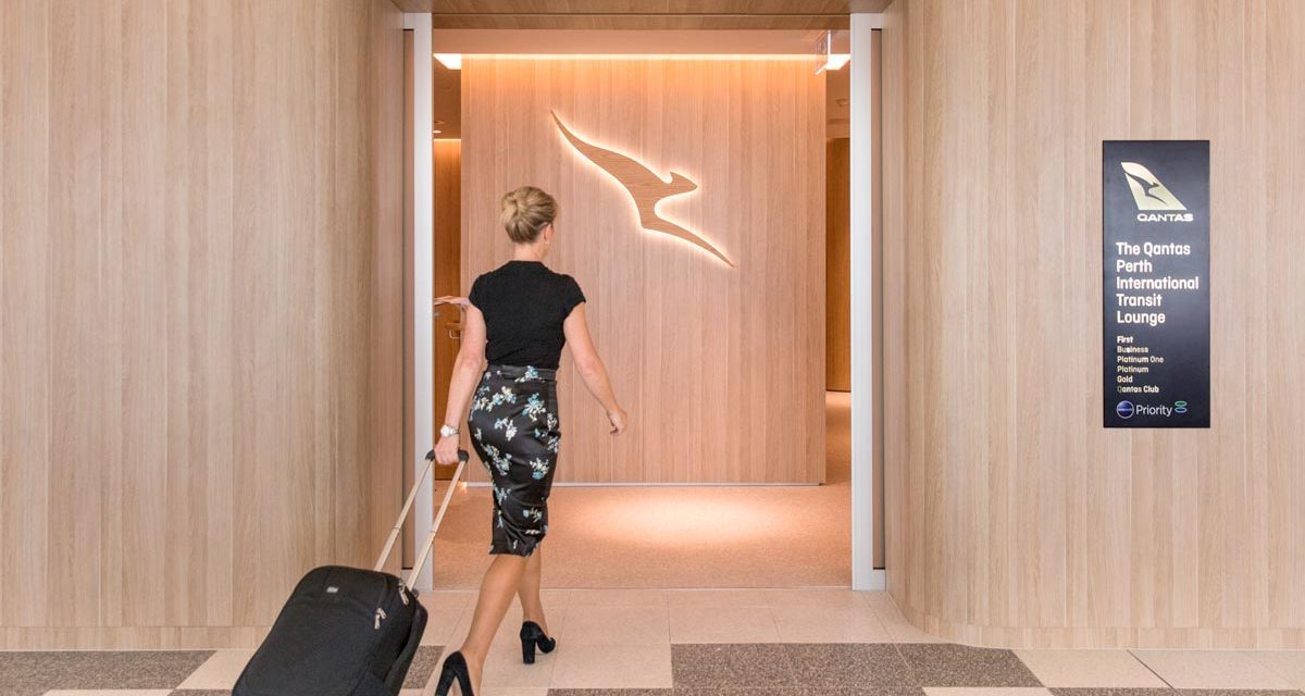 QANTAS: Back to London via Perth. Perth lounge re-opens.