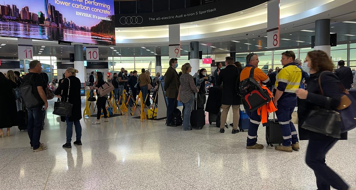 SYDNEY AIRPORT: Back to pre-pandemic Friday night hell