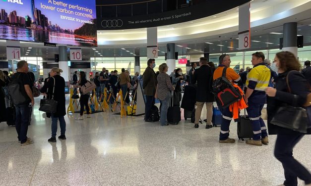 SYDNEY AIRPORT: Back to pre-pandemic Friday night hell