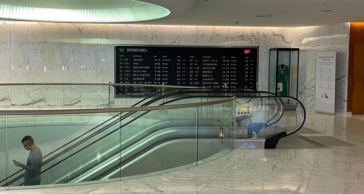 TRIP REPORT: Qantas First Class Lounge, Sydney, July 2022