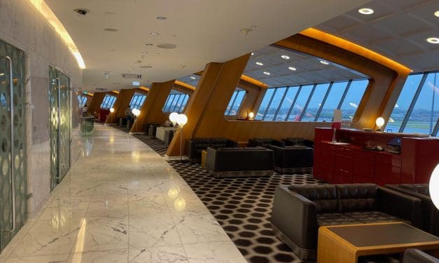 QANTAS: Is there a special Platinum Frequent Flyer phone number?