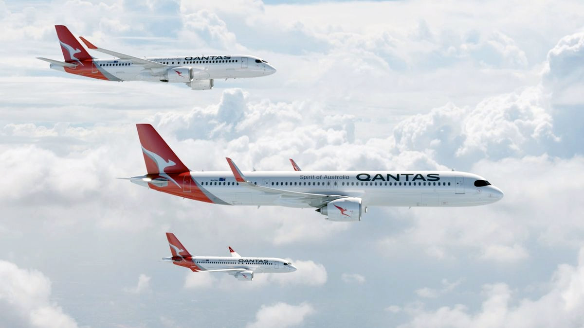 Qantas Airbus A320, A350 and A220