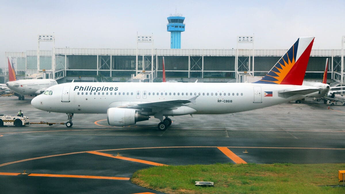 Philippine Airlines A320 Manila Airport