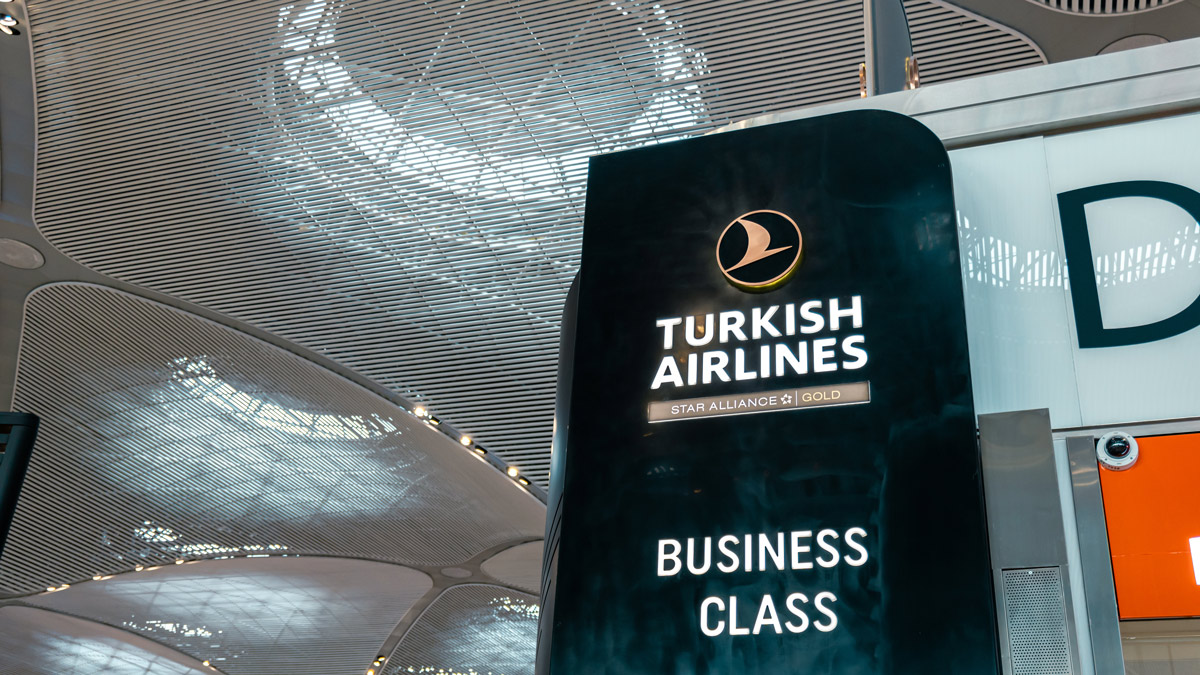 Business Class checkin sign at Istanbul airport