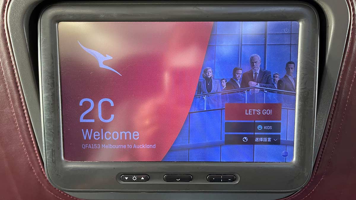 Qantas Business Class on a 737-800 to Auckland, July 2023
