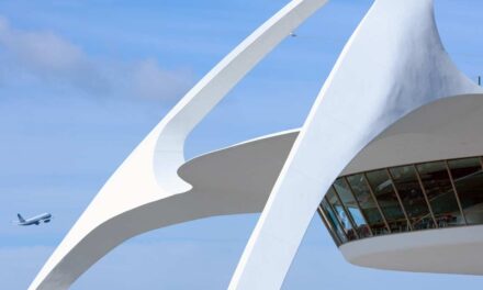 DELTA AIRLINES: New route – Los Angeles to Auckland, New Zealand. Fare war?
