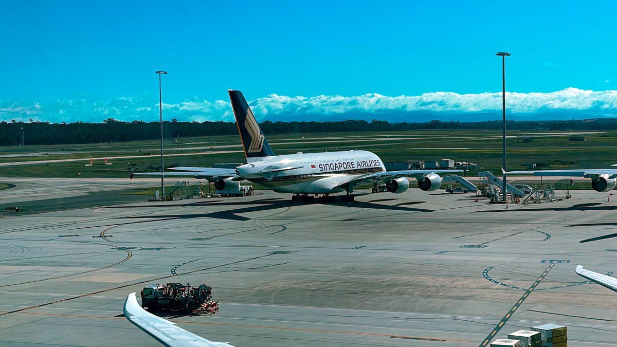 Singapore Airlines A380 parked at Melbourne Airport [Schuetz/2PXfly]