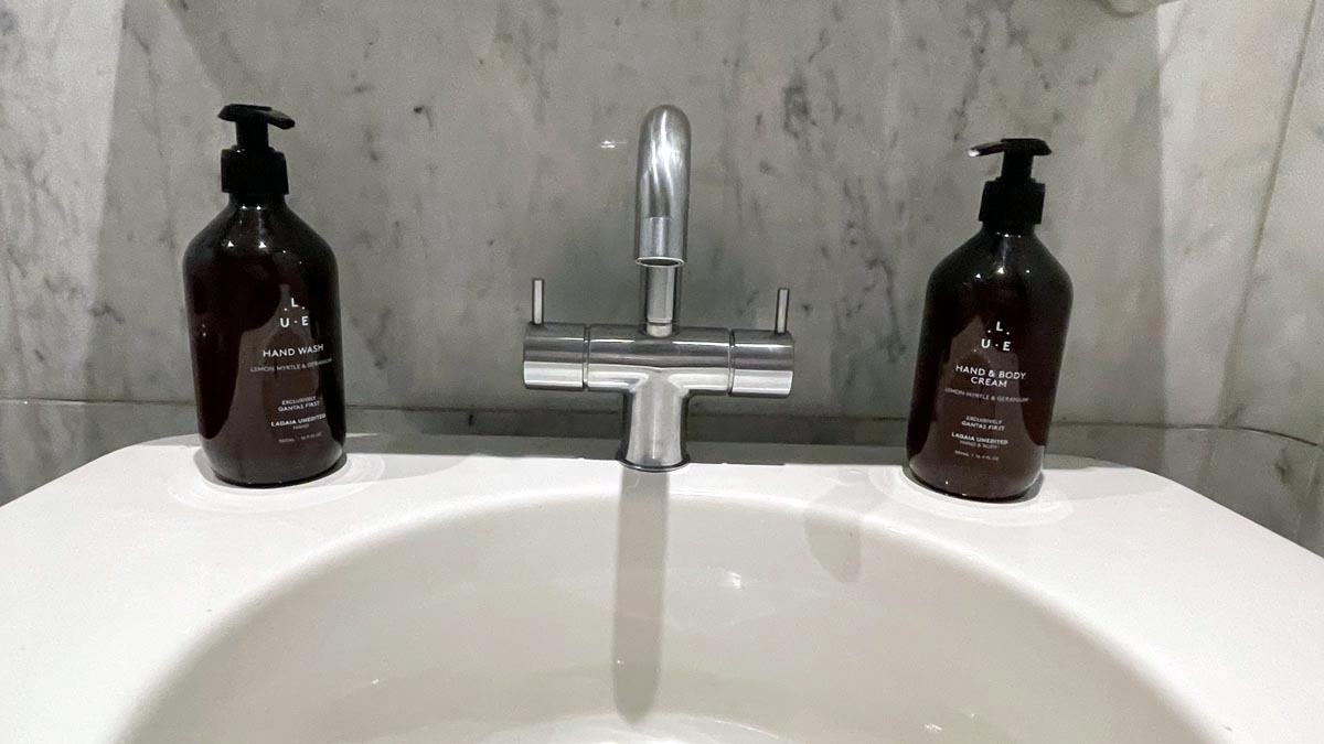 The sink and bathroom products exclusive to Qantas First Lounges [Schuetz/2PAXfly]