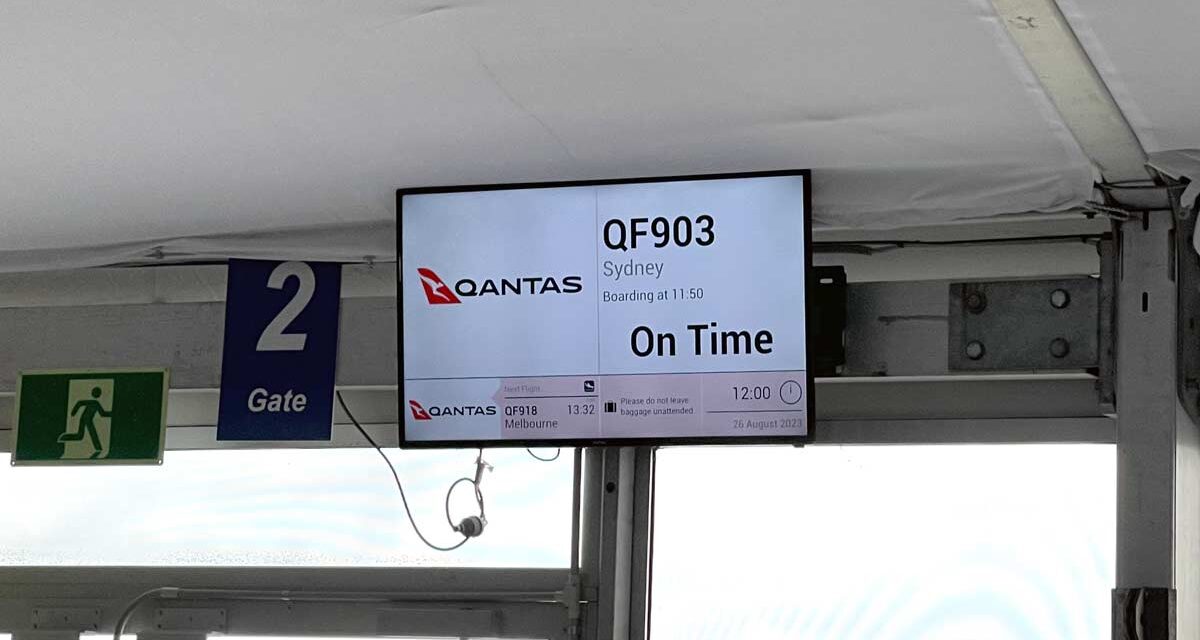 APPLE: Ticket tech — smart boarding passes