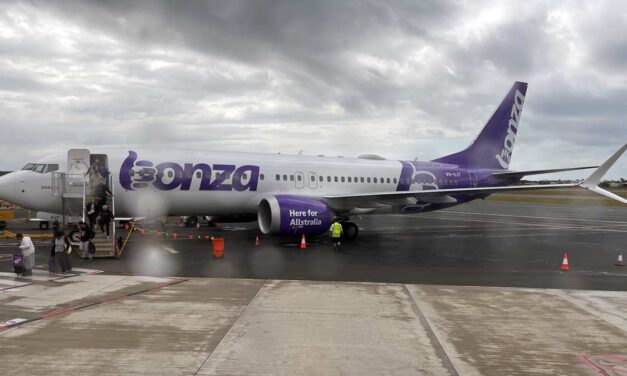 BONZA AIRLINES: Terminal