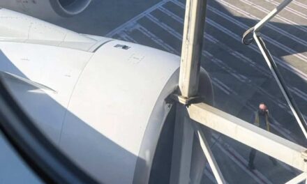 QANTAS: Aerobridge crashes into A380 causing 21 hour delay to Johannesburg flight