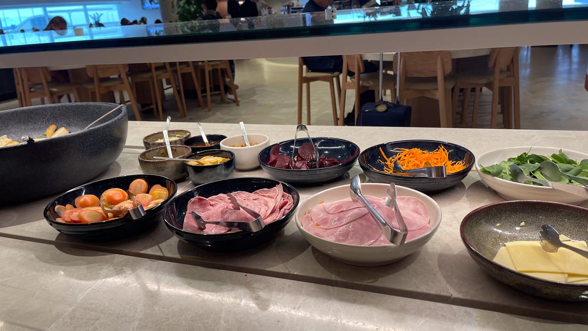 a group of bowls of food